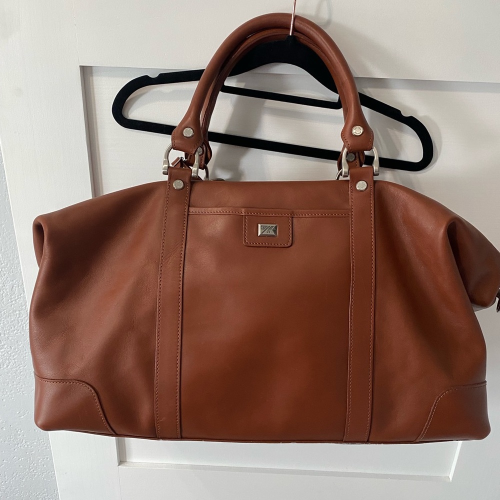 Cutter and Buck weekender duffle bag